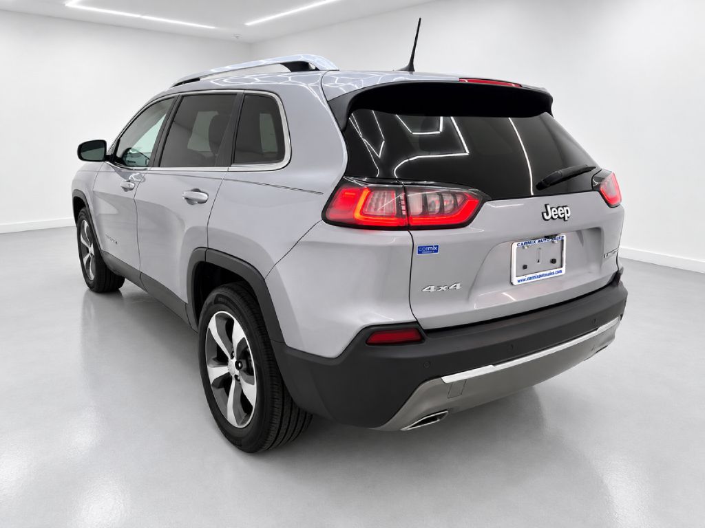 Photo 5 of this JEEP CHEROKEE