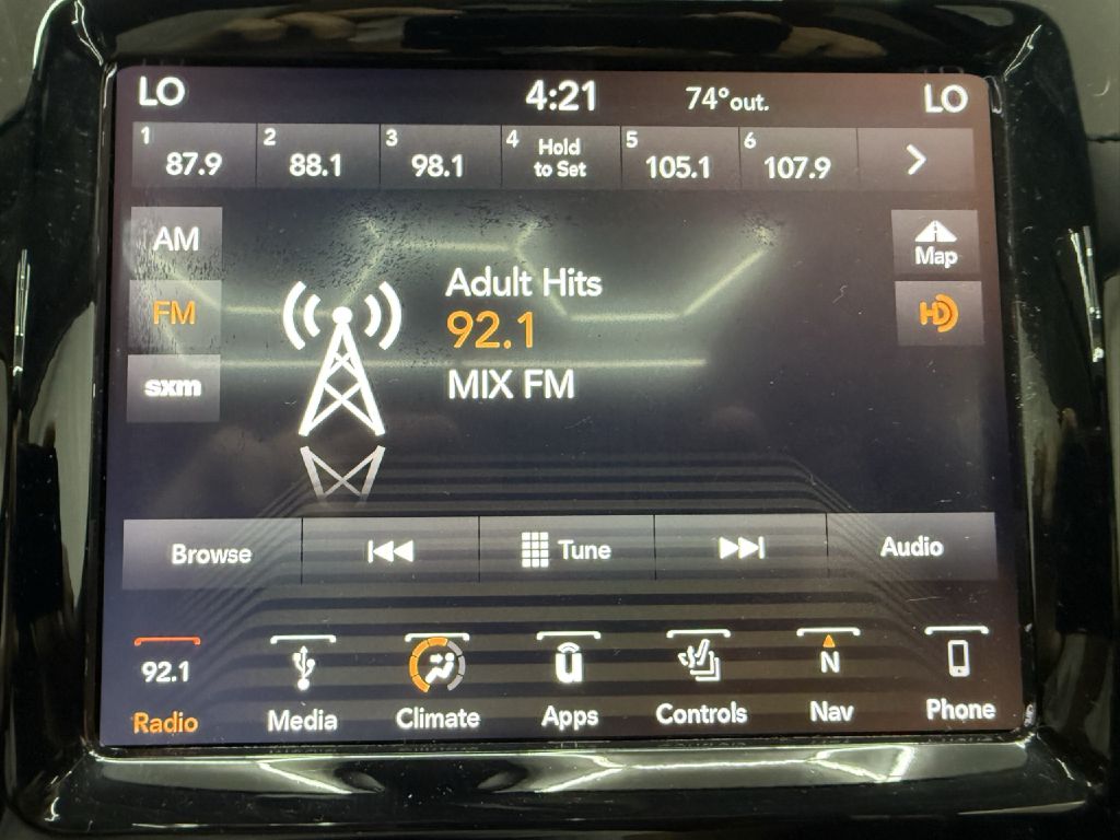 Photo 17 of this JEEP CHEROKEE
