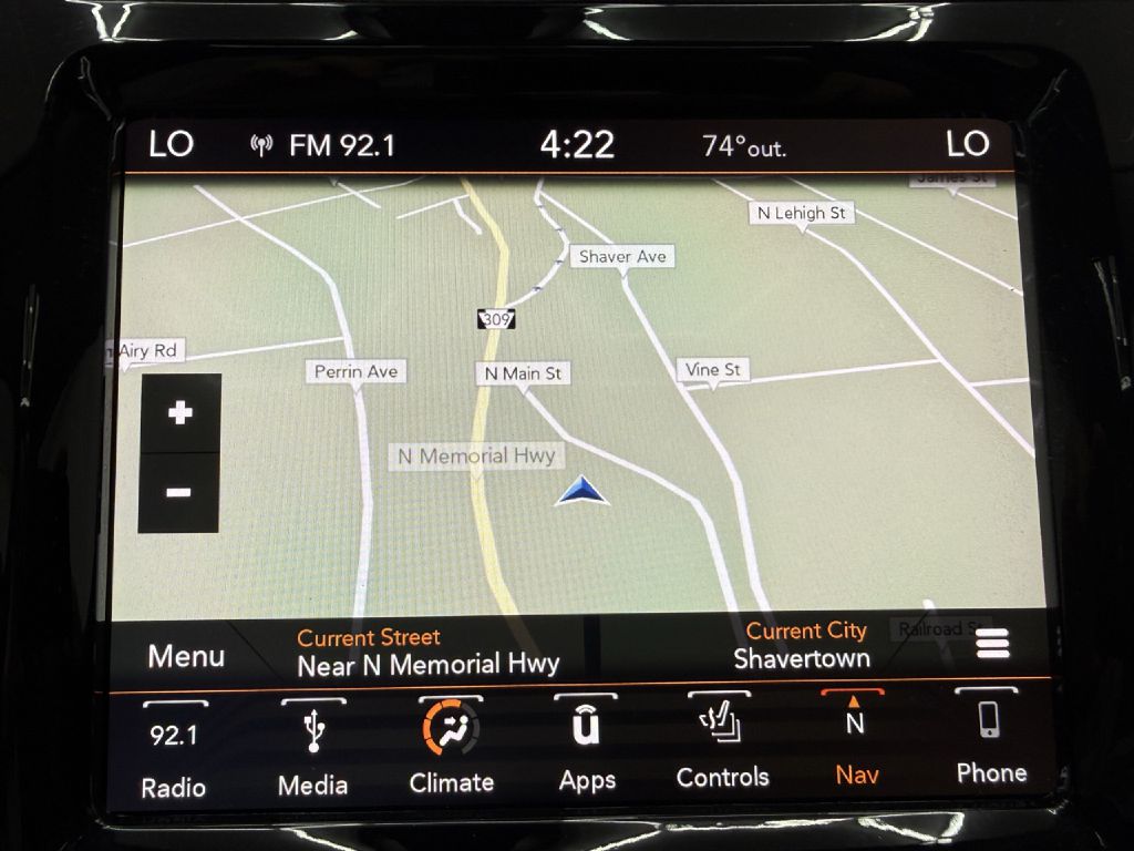 Photo 19 of this JEEP CHEROKEE