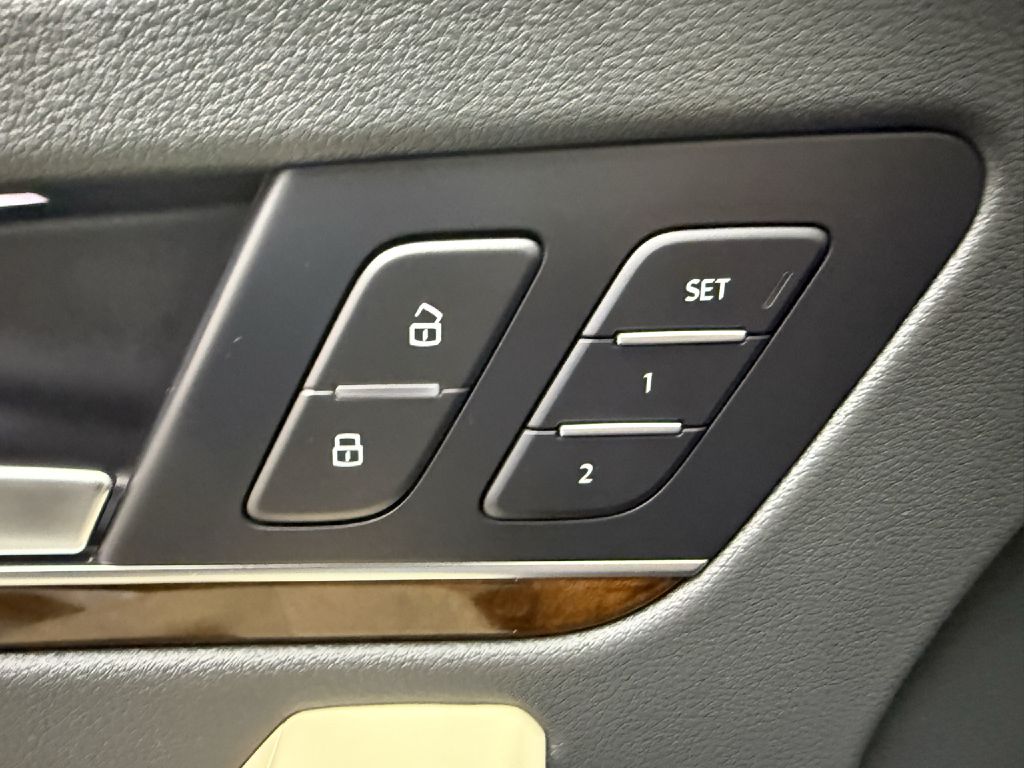 Photo 13 of this AUDI Q5