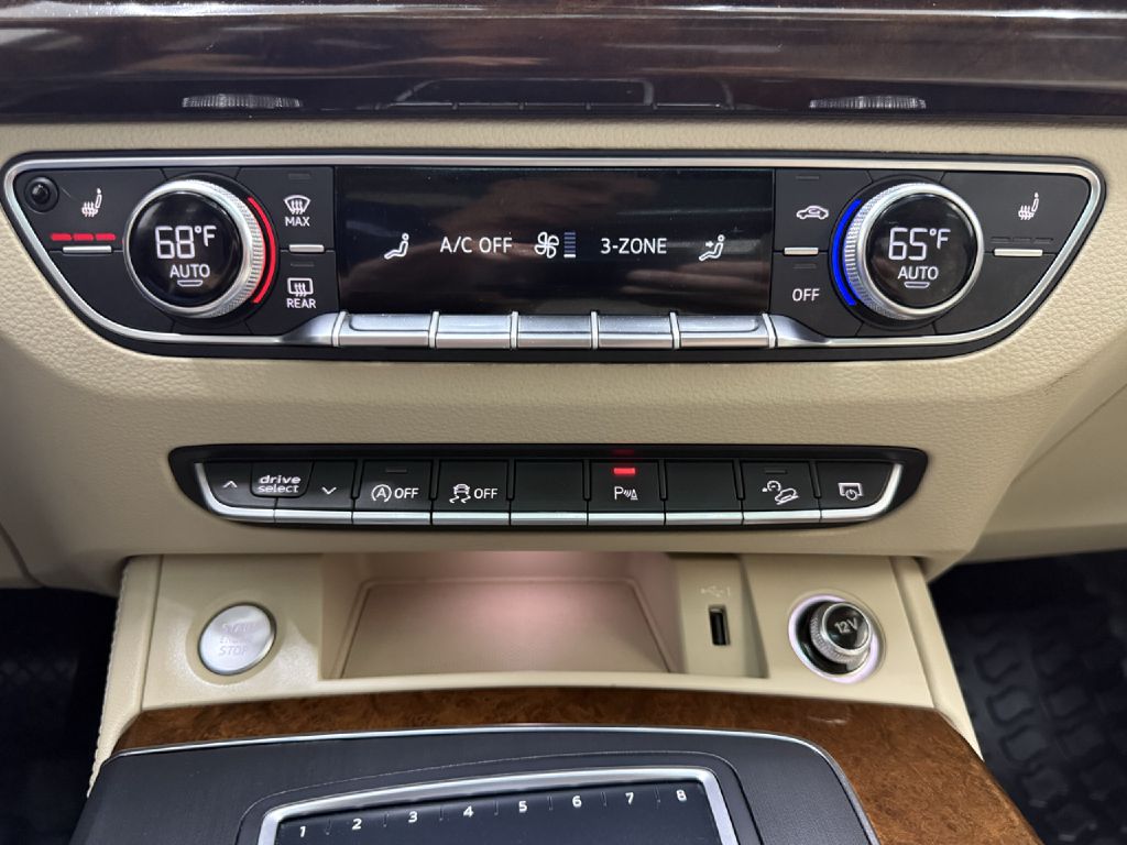 Photo 20 of this AUDI Q5