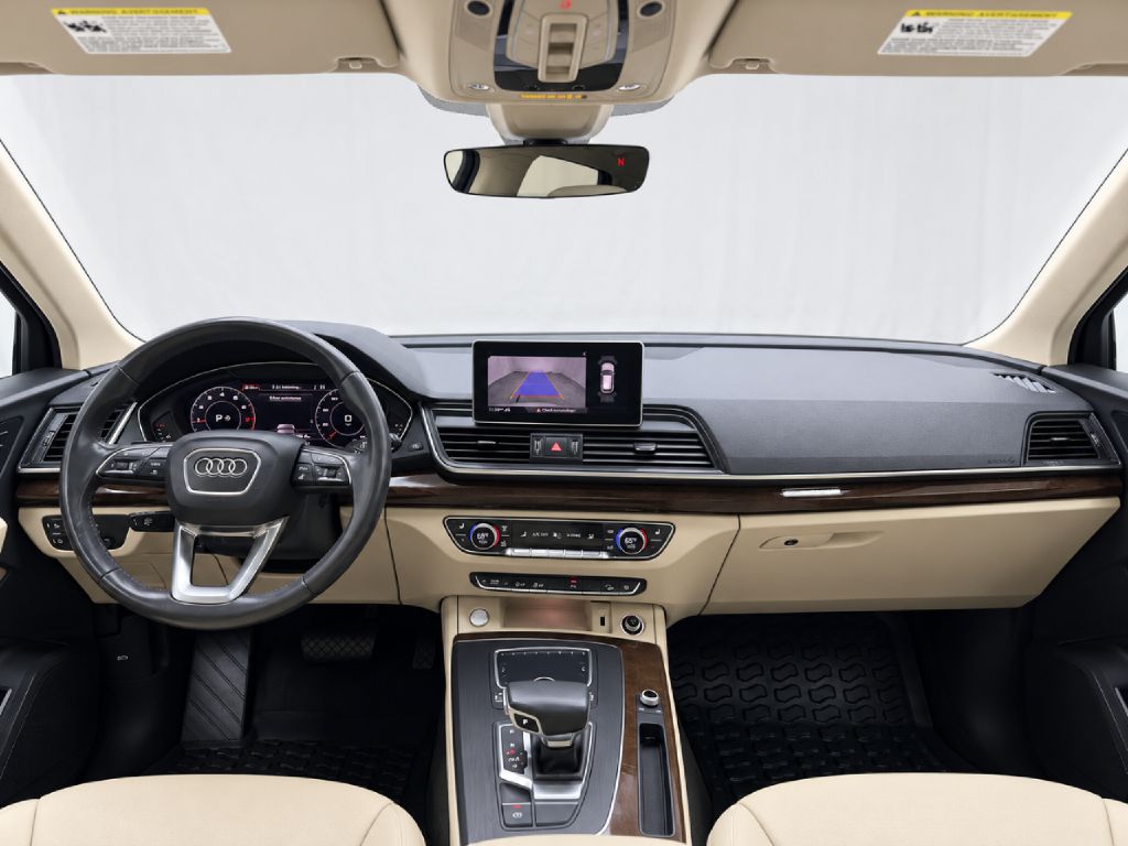 Photo 26 of this AUDI Q5
