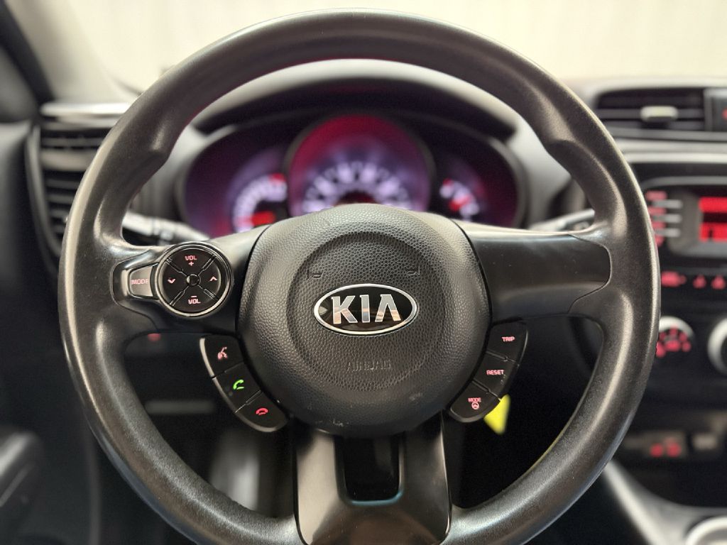 Photo 11 of this KIA SOUL