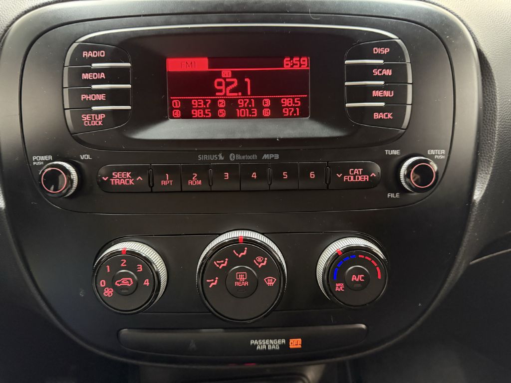 Photo 15 of this KIA SOUL