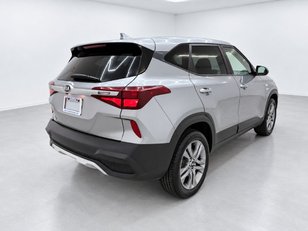 Photo 3 of this KIA SELTOS