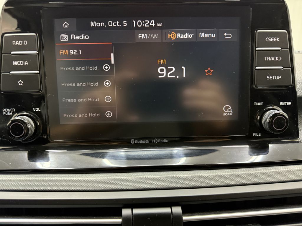 Photo 15 of this KIA SELTOS