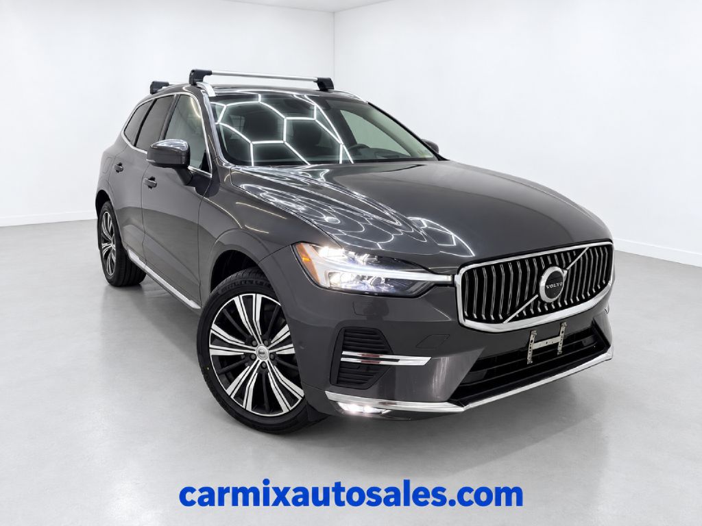 2022 VOLVO XC60