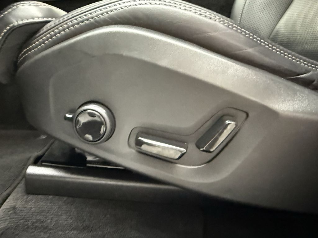 Photo 10 of this VOLVO XC60
