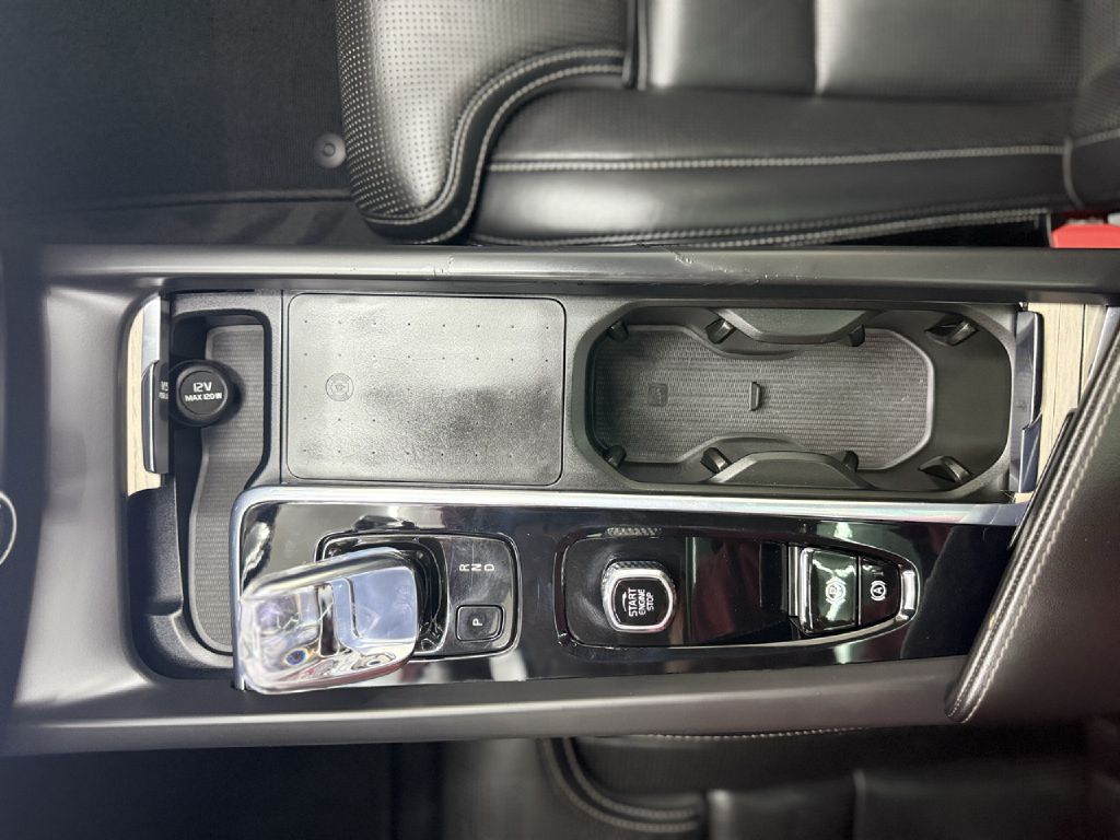 Photo 21 of this VOLVO XC60