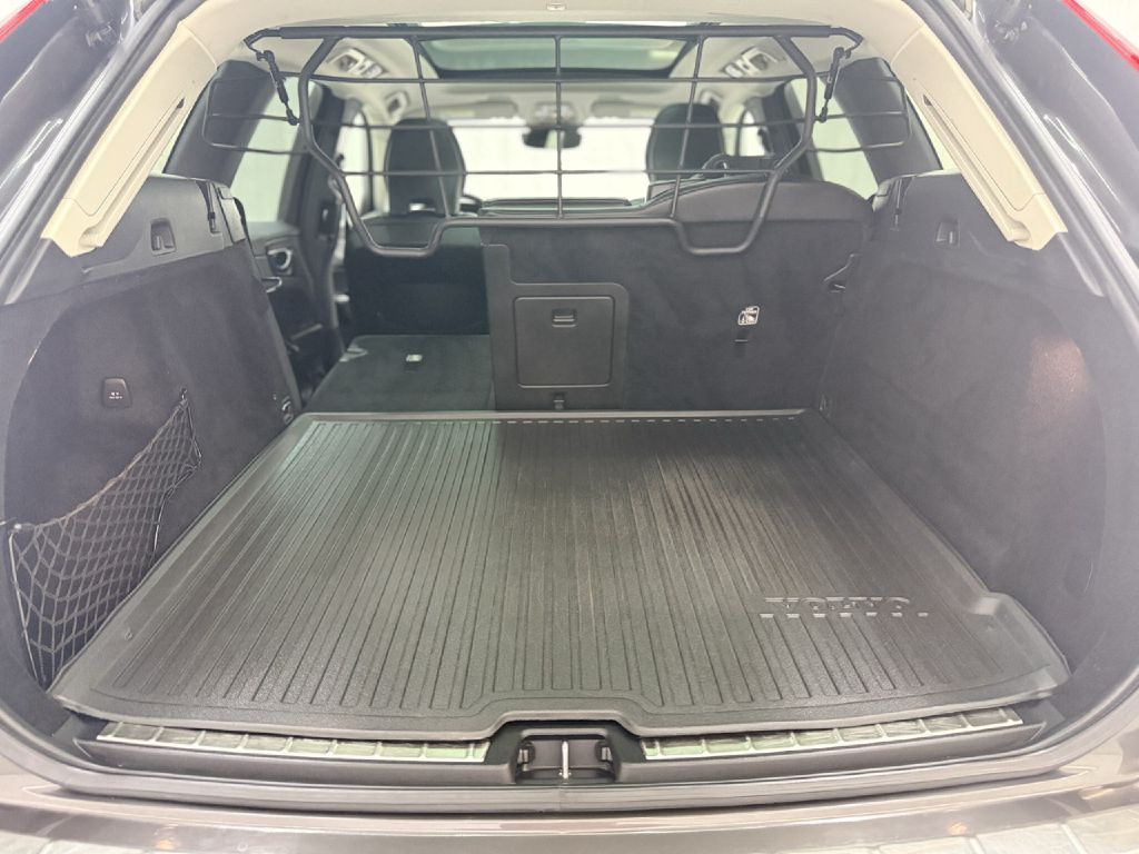 Photo 27 of this VOLVO XC60
