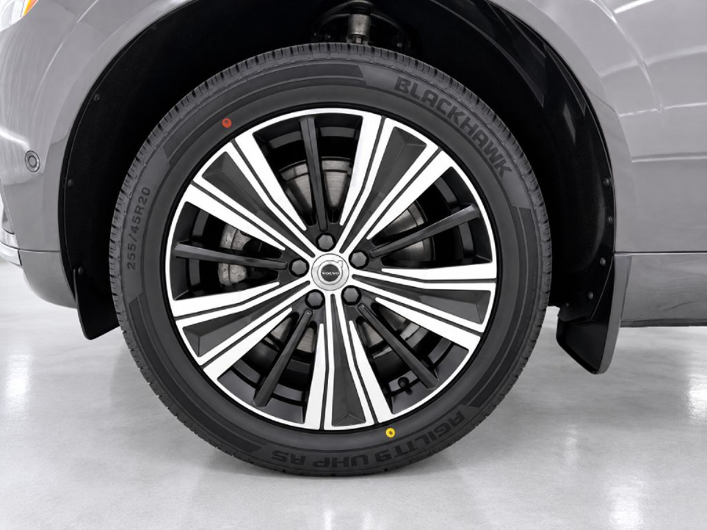 Photo 30 of this VOLVO XC60