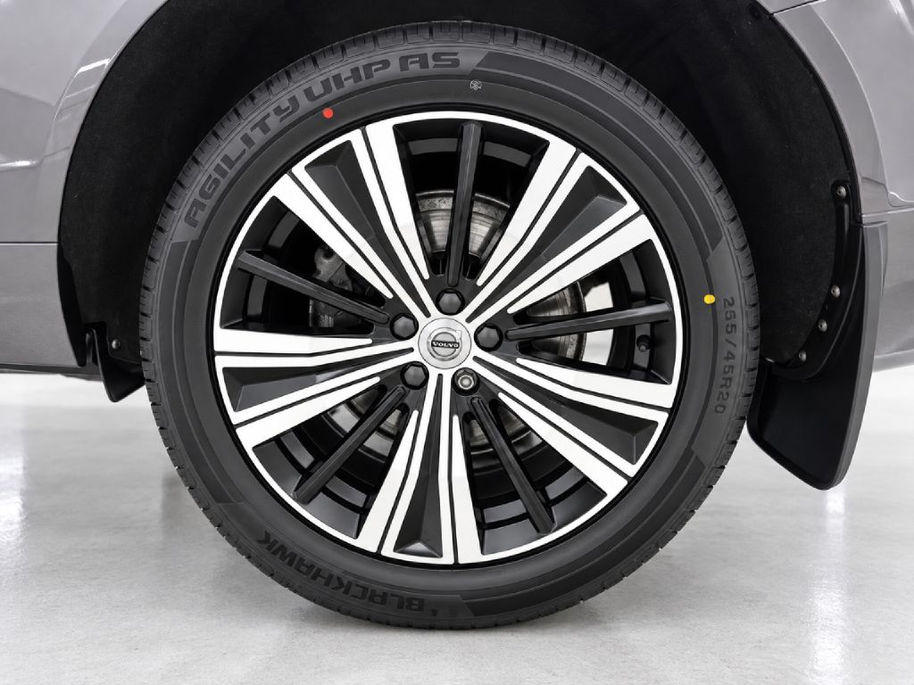 Photo 32 of this VOLVO XC60