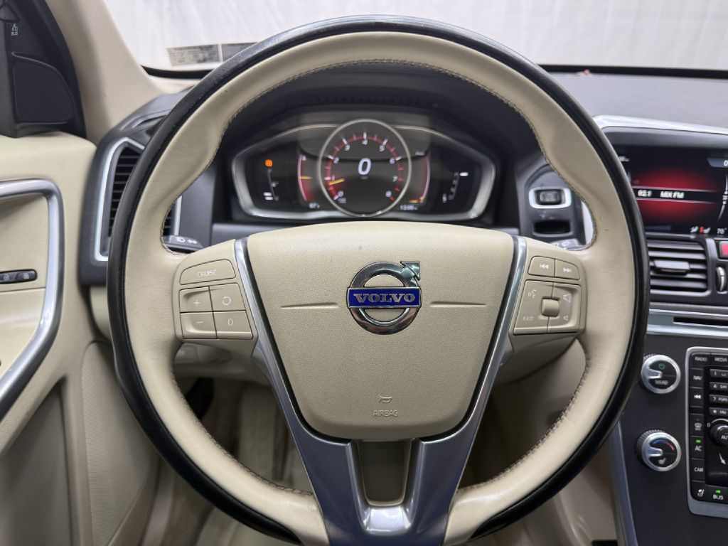 Photo 13 of this VOLVO XC60