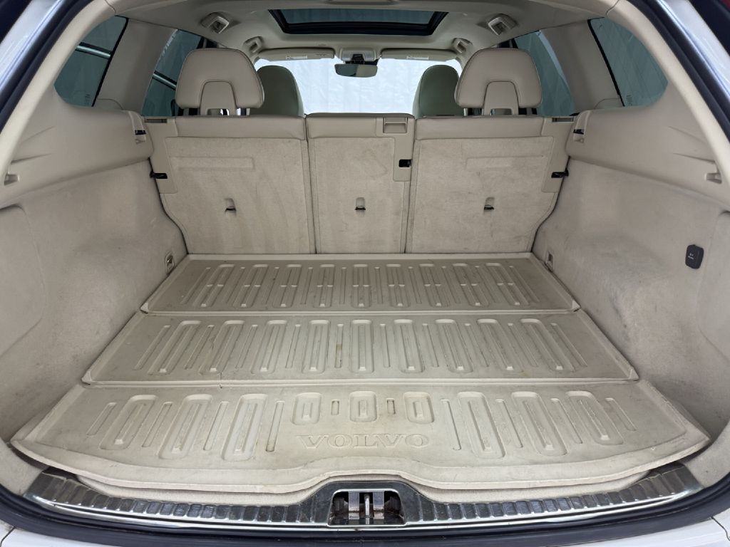 Photo 25 of this VOLVO XC60