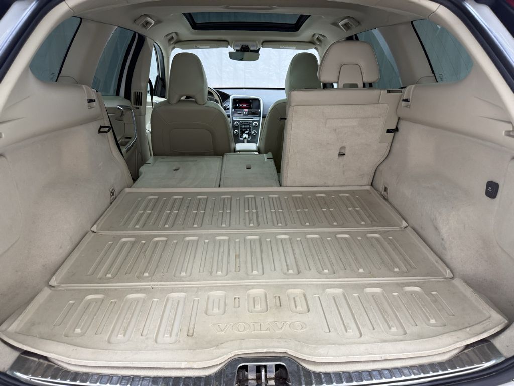 Photo 27 of this VOLVO XC60