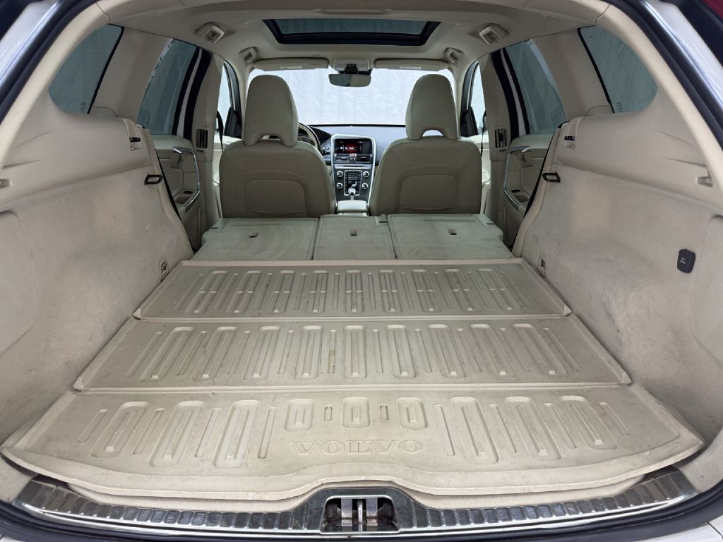 Photo 28 of this VOLVO XC60