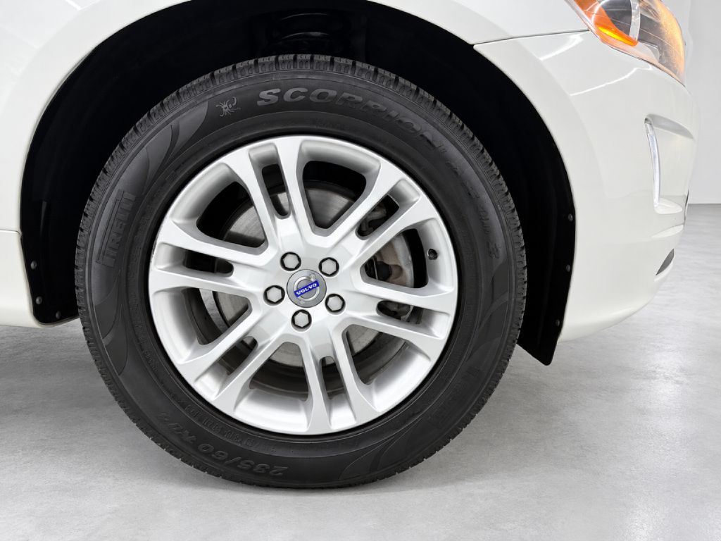 Photo 34 of this VOLVO XC60