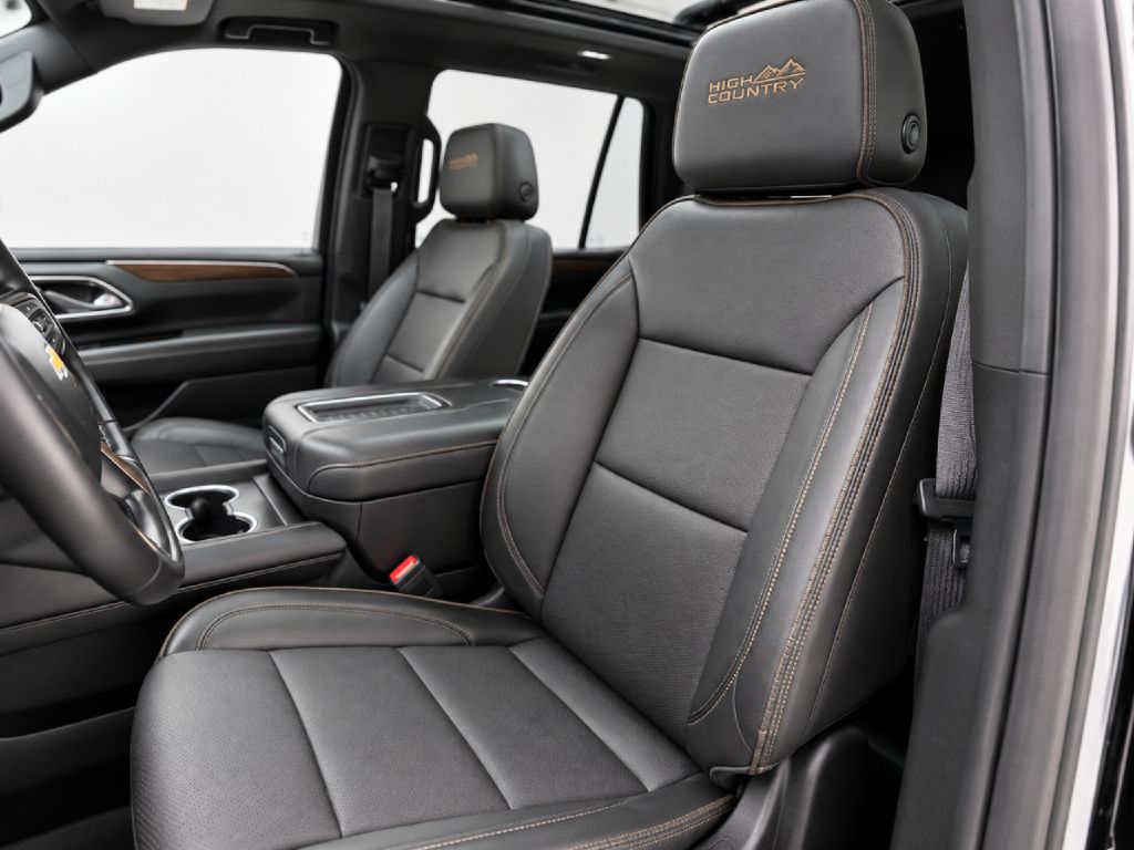Photo 9 of this CHEVROLET TAHOE