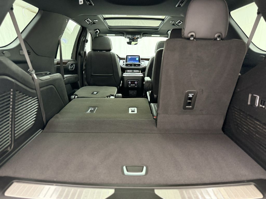 Photo 30 of this CHEVROLET TAHOE