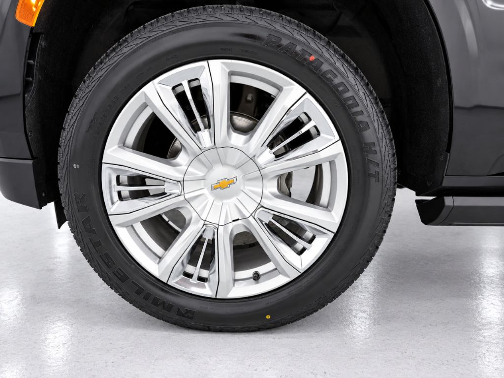 Photo 35 of this CHEVROLET TAHOE