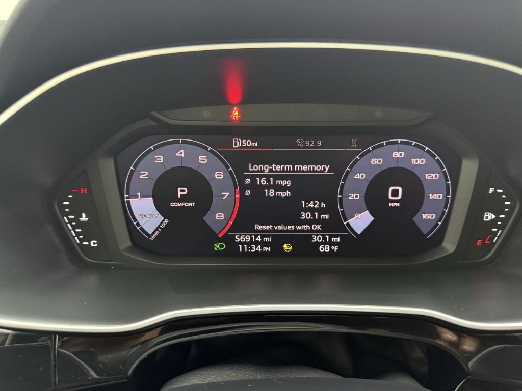 Photo 16 of this AUDI Q3