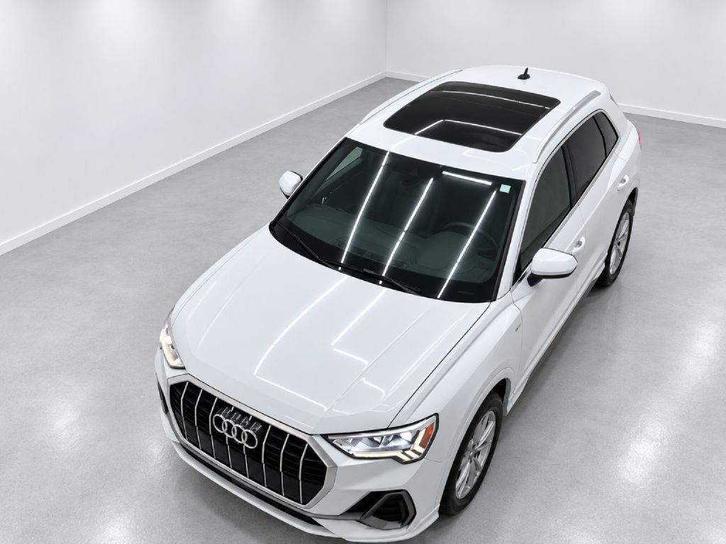 Photo 34 of this AUDI Q3