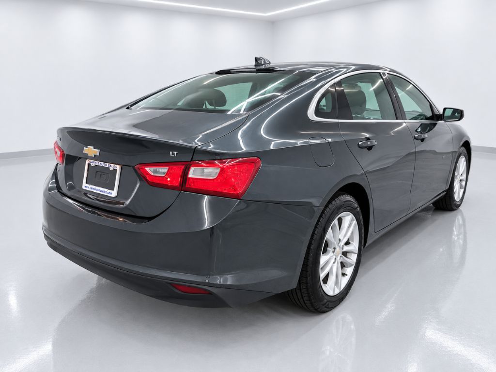Photo 3 of this CHEVROLET MALIBU