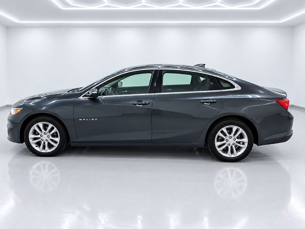 Photo 6 of this CHEVROLET MALIBU