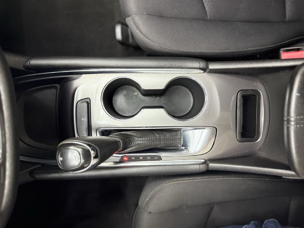 Photo 20 of this CHEVROLET MALIBU