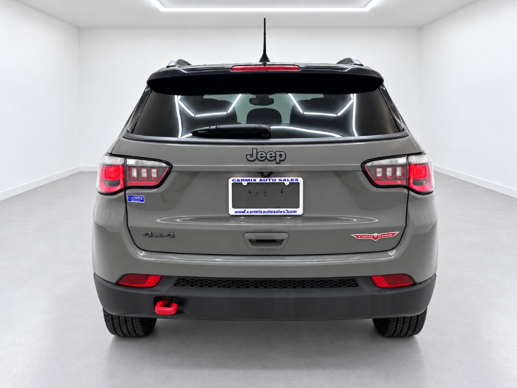 Photo 4 of this JEEP COMPASS