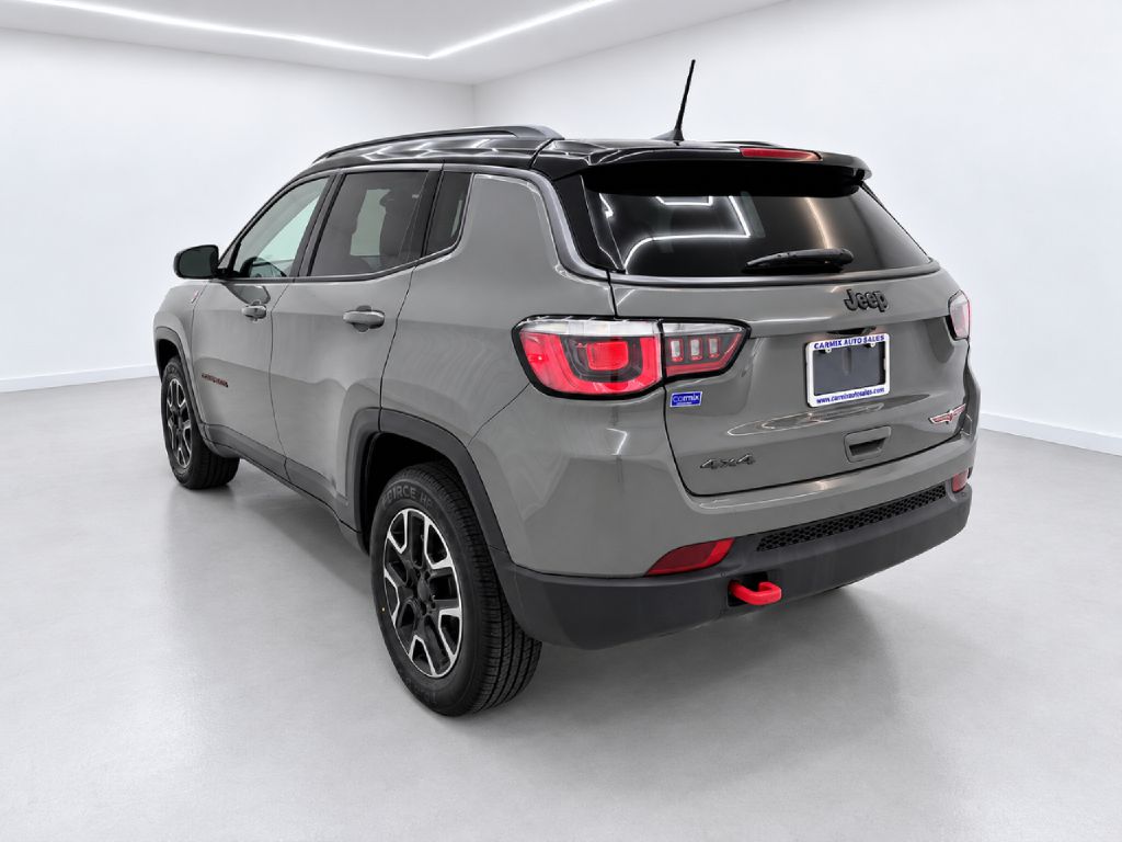 Photo 5 of this JEEP COMPASS