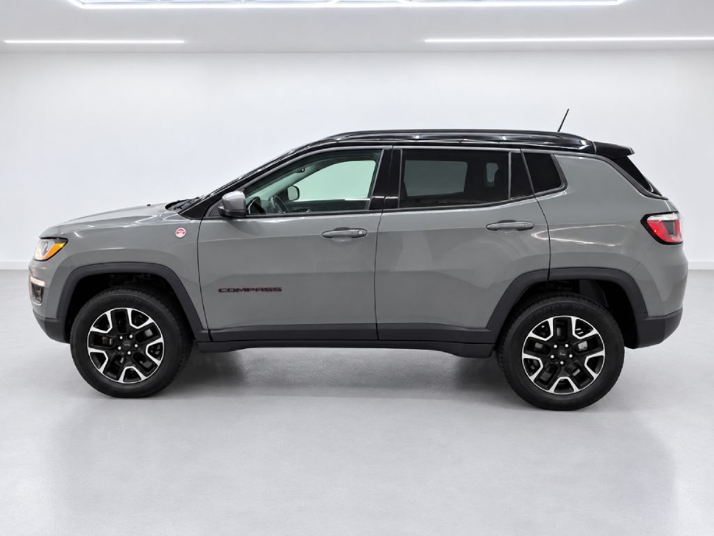 Photo 6 of this JEEP COMPASS