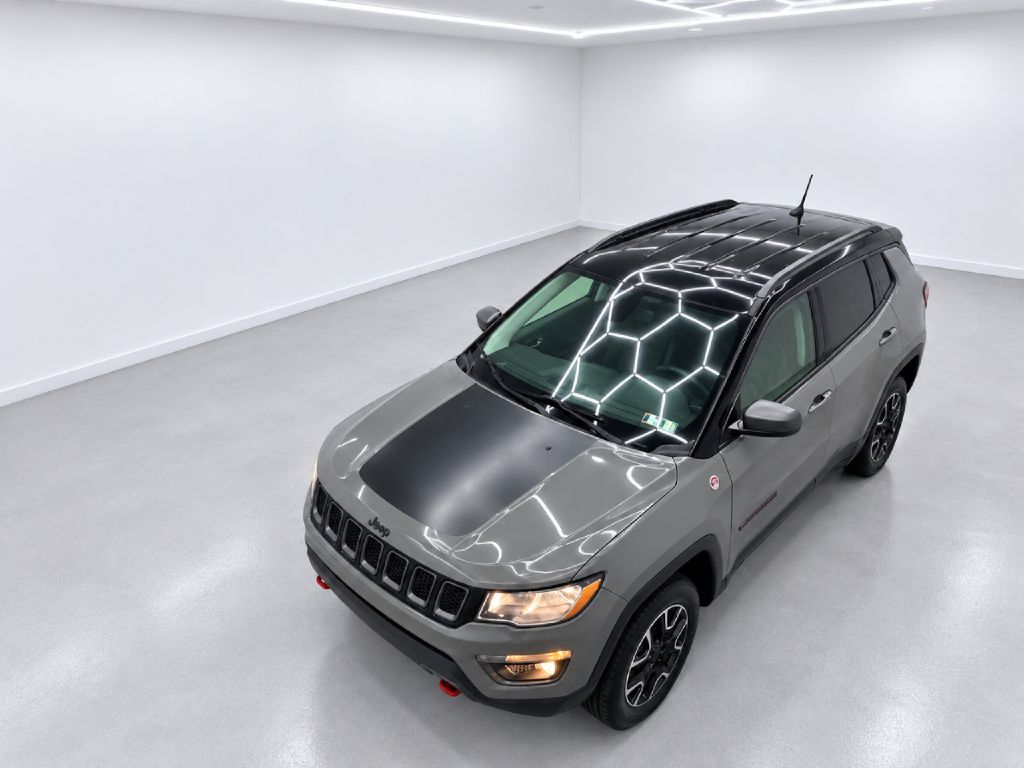 Photo 34 of this JEEP COMPASS