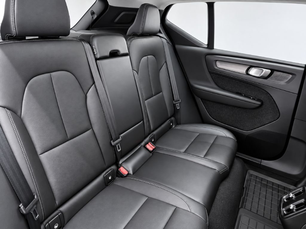 Photo 23 of this VOLVO XC40