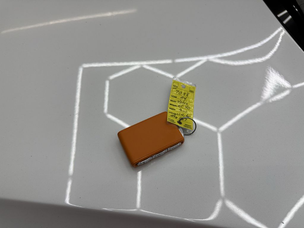 Photo 41 of this VOLVO XC40
