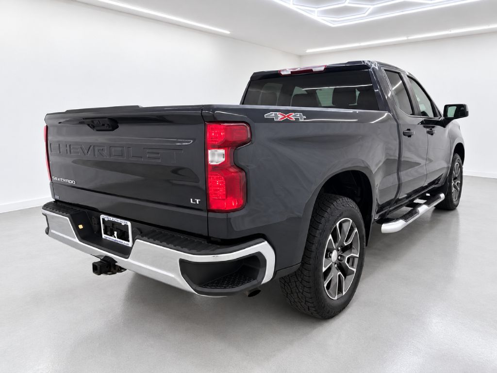 Photo 3 of this CHEVROLET SILVERADO 1500