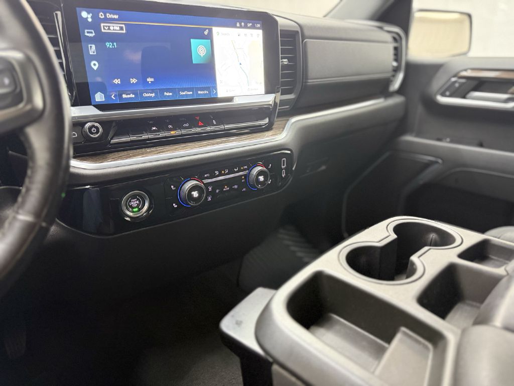 Photo 20 of this CHEVROLET SILVERADO 1500