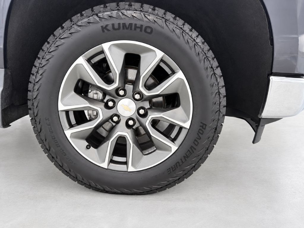 Photo 30 of this CHEVROLET SILVERADO 1500