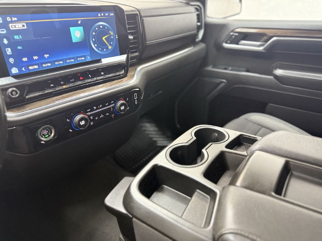 Photo 21 of this CHEVROLET SILVERADO 1500
