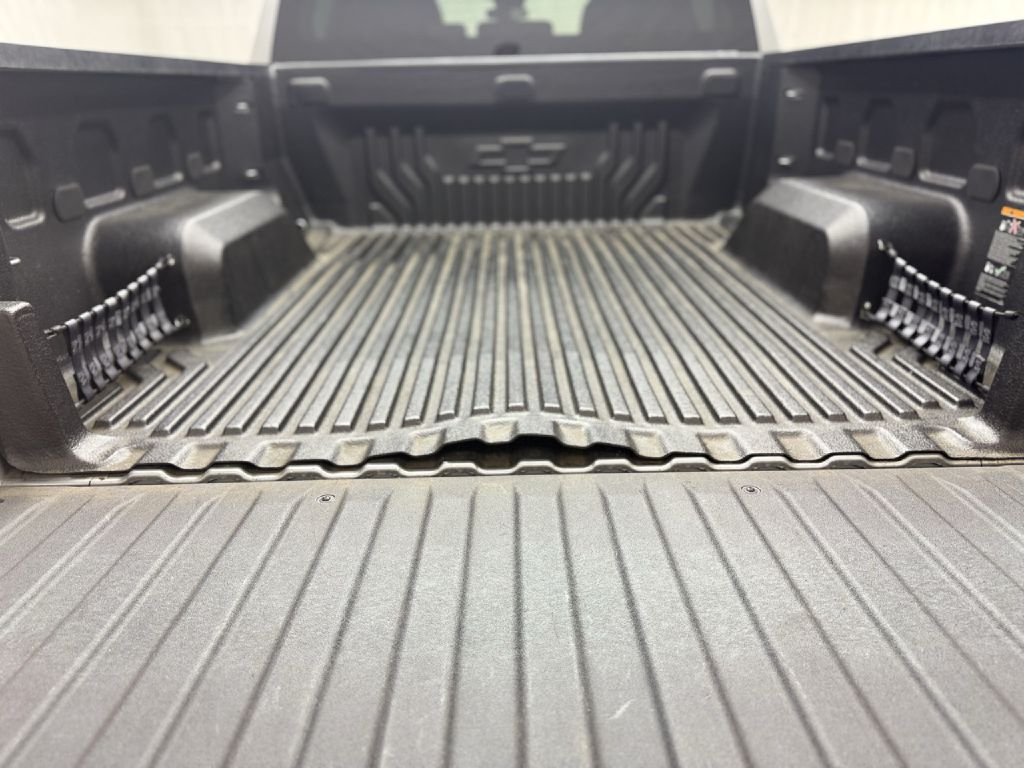 Photo 26 of this CHEVROLET SILVERADO 1500