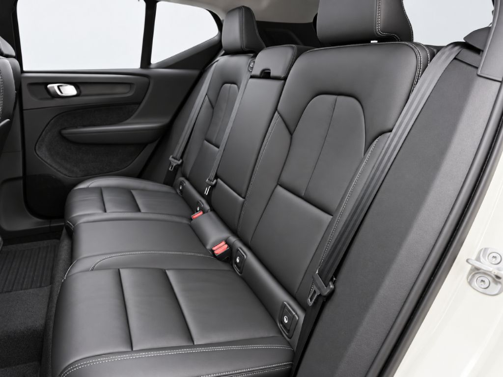 Photo 23 of this VOLVO XC40