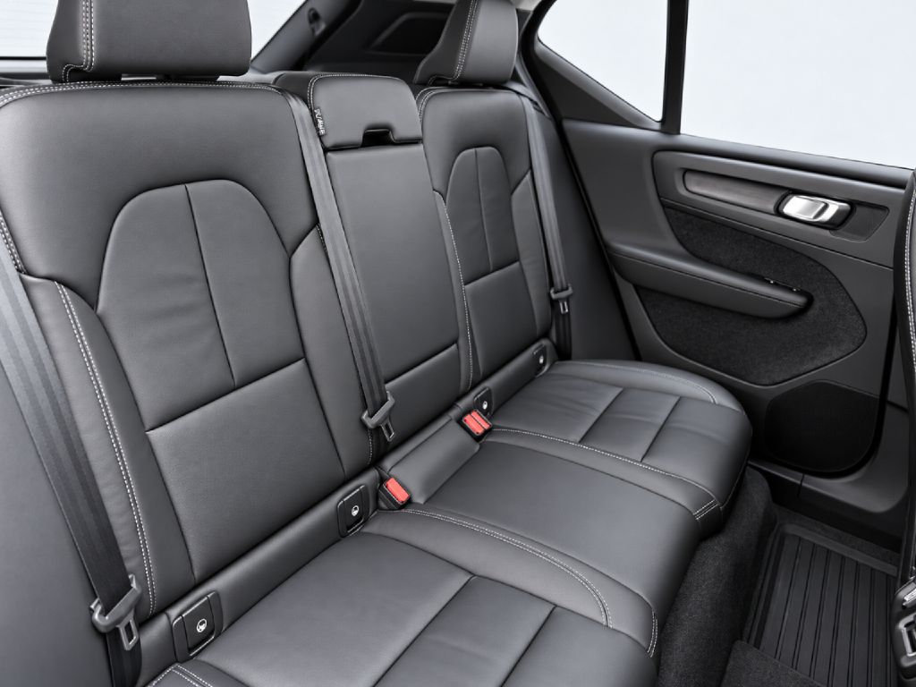 Photo 24 of this VOLVO XC40
