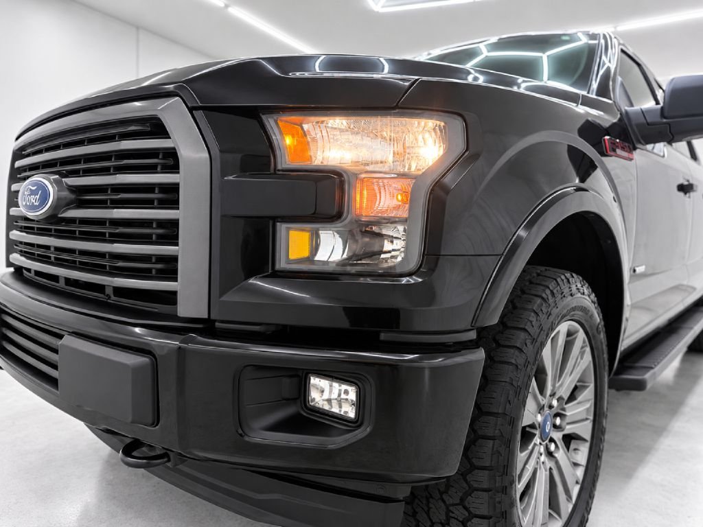 Photo 36 of this FORD F150