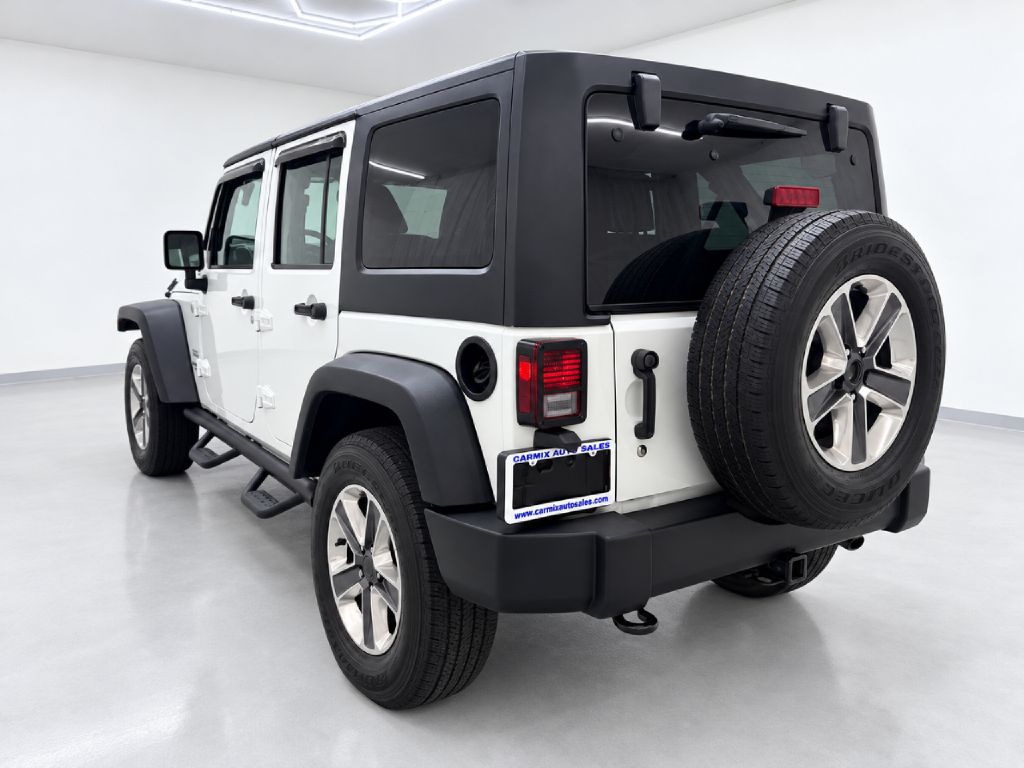 Photo 5 of this JEEP WRANGLER UNLIMI