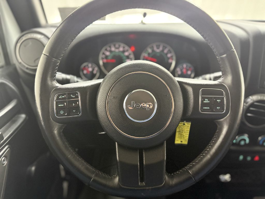 Photo 10 of this JEEP WRANGLER UNLIMI