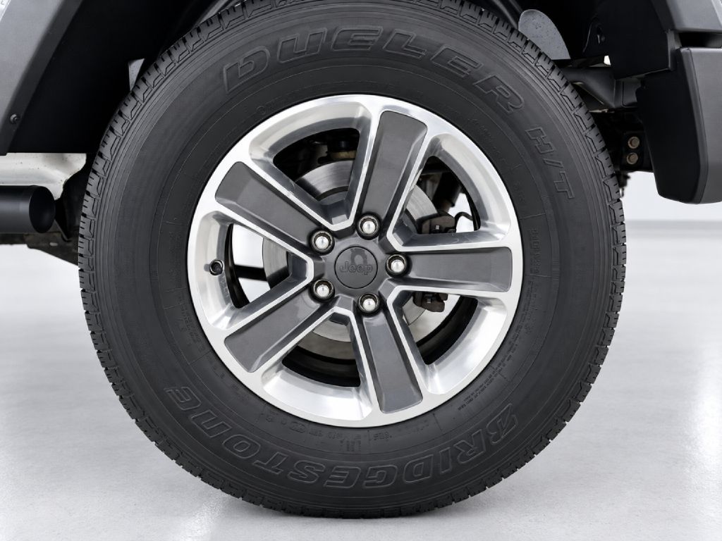Photo 26 of this JEEP WRANGLER UNLIMI