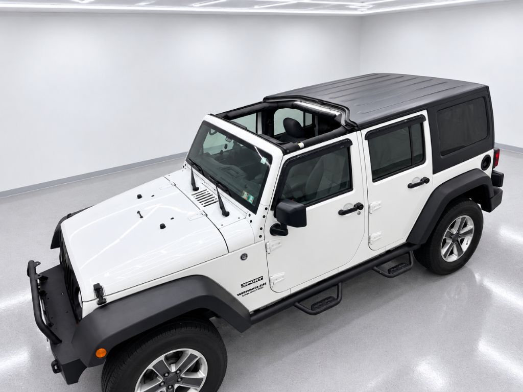 Photo 32 of this JEEP WRANGLER UNLIMI