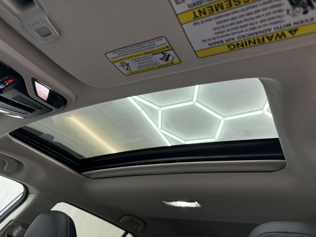 Photo 11 of this SUBARU OUTBACK