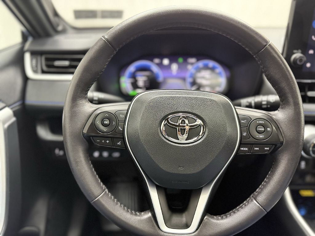 Photo 13 of this TOYOTA RAV4