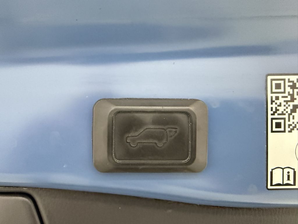 Photo 30 of this TOYOTA RAV4